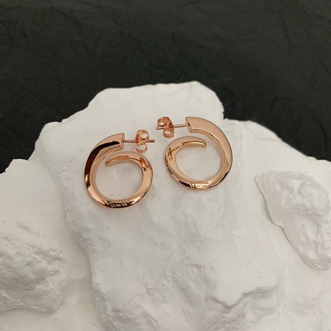 b0tt*ga Ven*ta earings 02