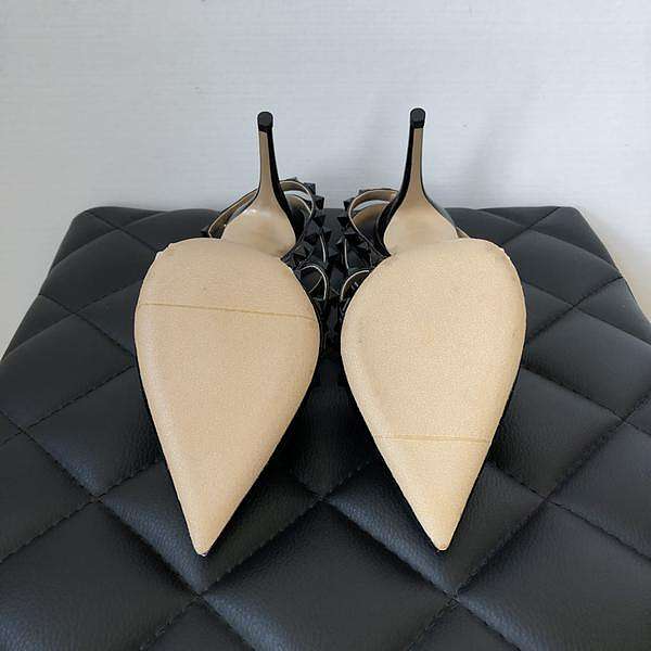 Va1e*ntin0 black patent rockstud high heels 02