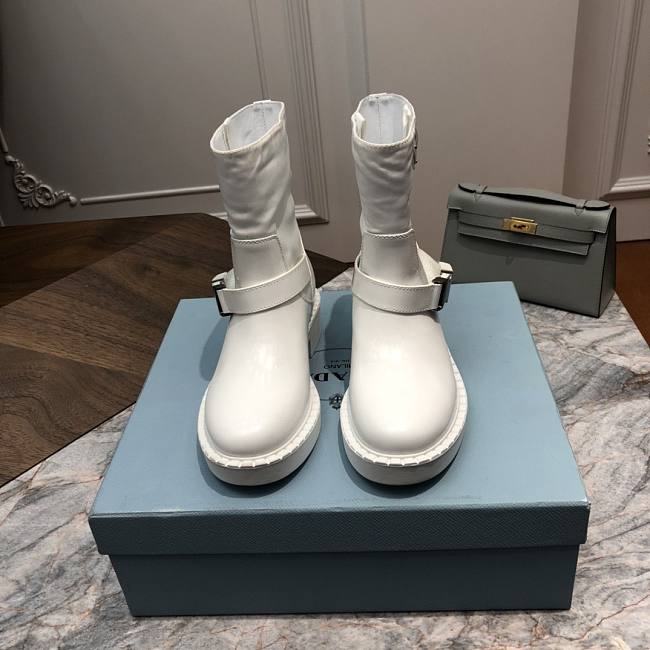 Pra*a boots white 001