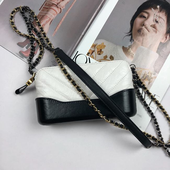 Ch**el gabrielle clutch white/black a94505 18 x 6 x 11 cm