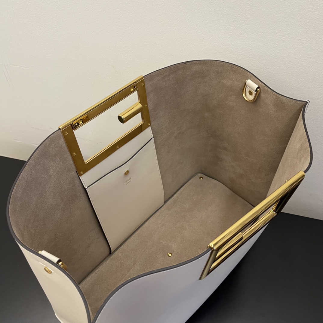 F**di medium way leather shoulder bag white 8bh391 40x18x30cm