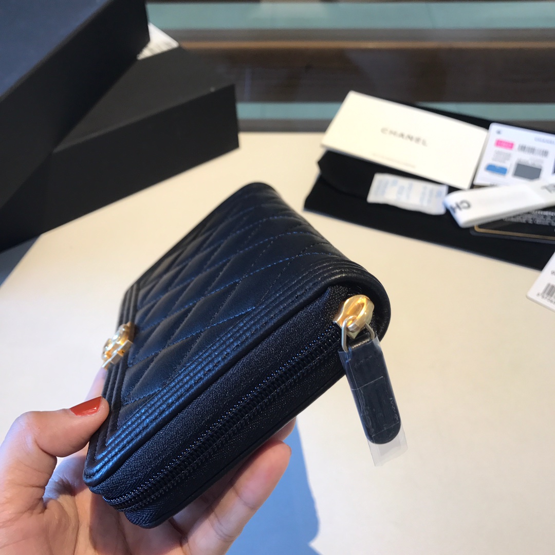 Ch**el boy long zipped wallet gold metal black a80815 19cm