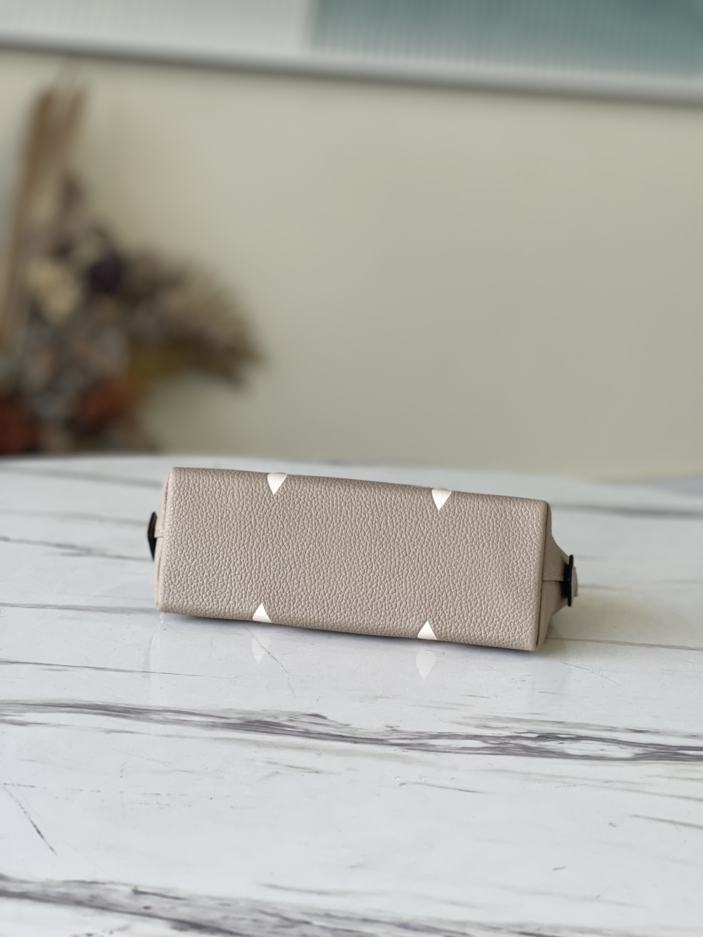 l0vis Vvtt0n pochette cosmetique pm cream m45951 17 x 12 x 6 cm