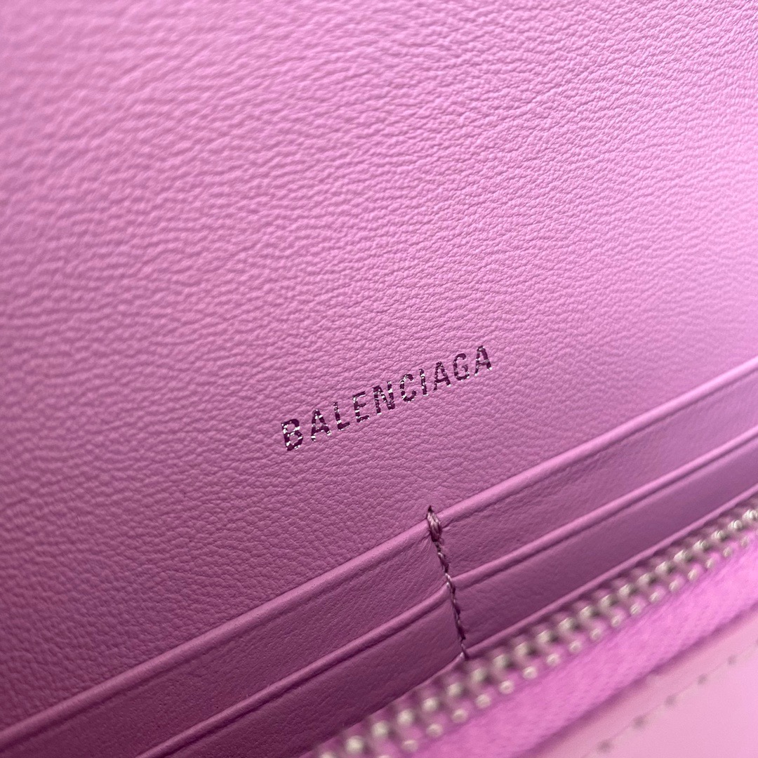 Ba1en*iaga hourglass wallet on chain pink 6560501 19 x 12 x 5 cm