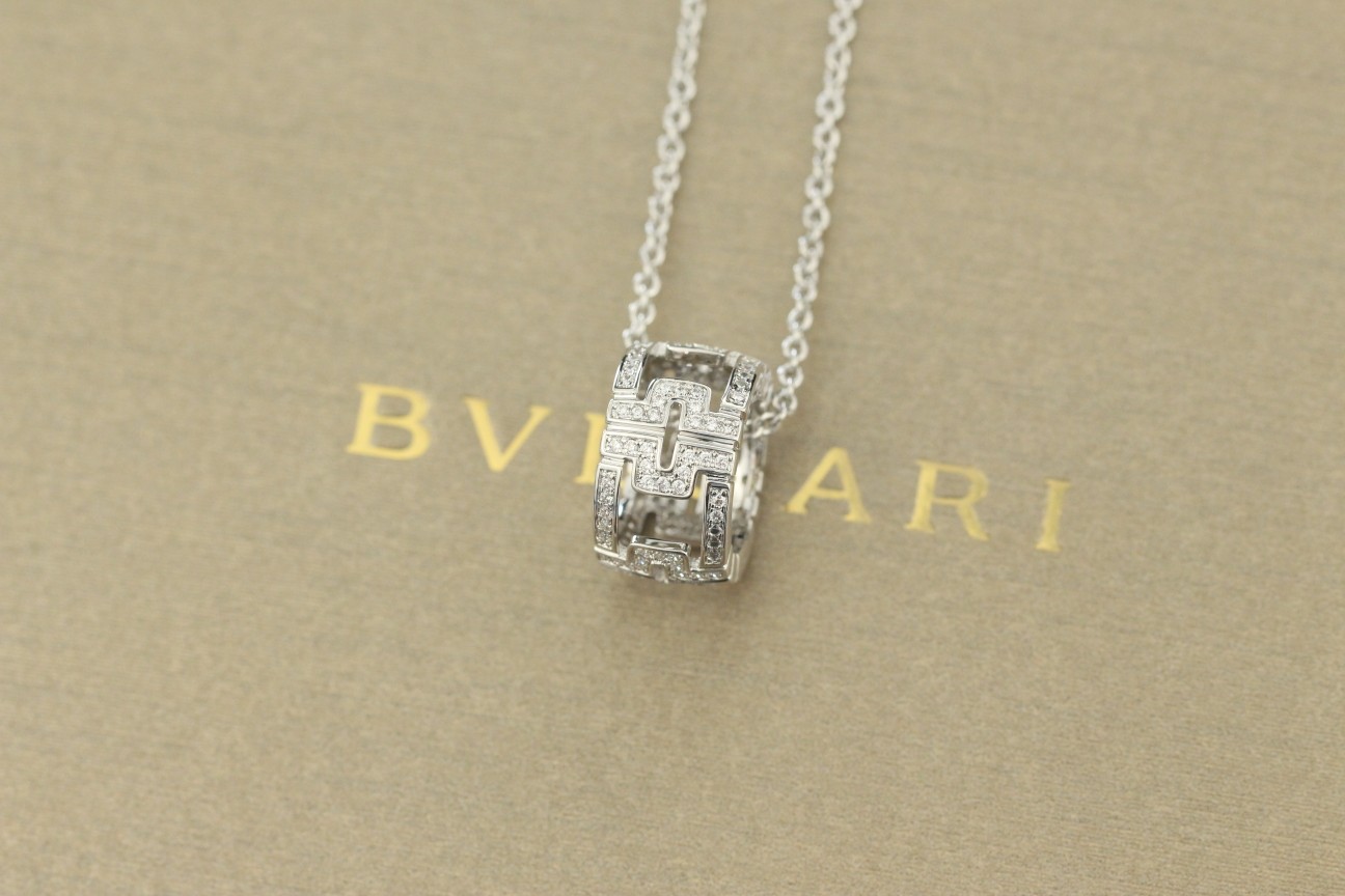Bv1g*ai necklace 01
