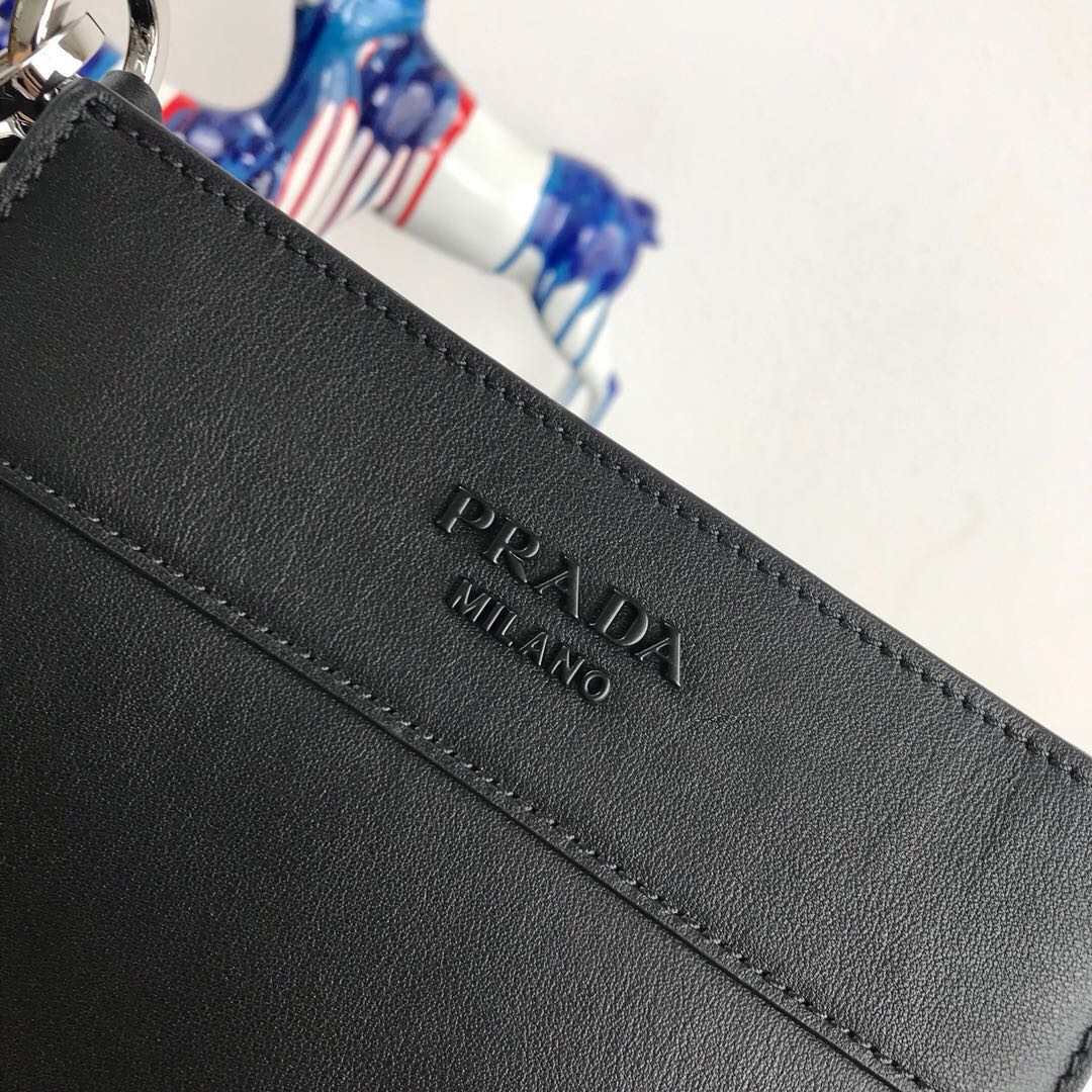 Pra*a small margit leather bag black 1bc082 20 x 7 x 20 cm