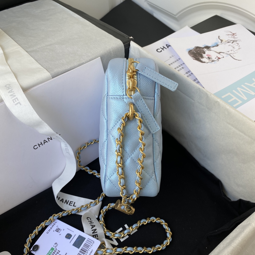 Ch**el mini camera case grained leather blue as2857 16 x 12 x 6 cm