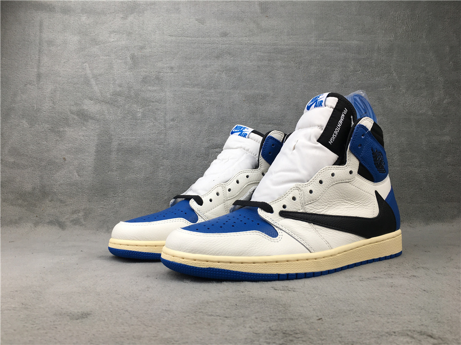 Air Jordan 1 DH3227-105