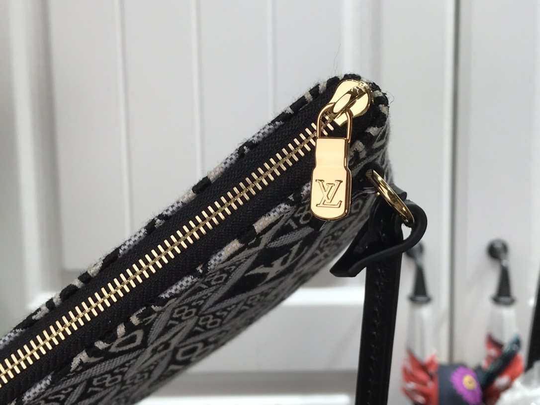 LV NEVERFULL MM M46632 31CM