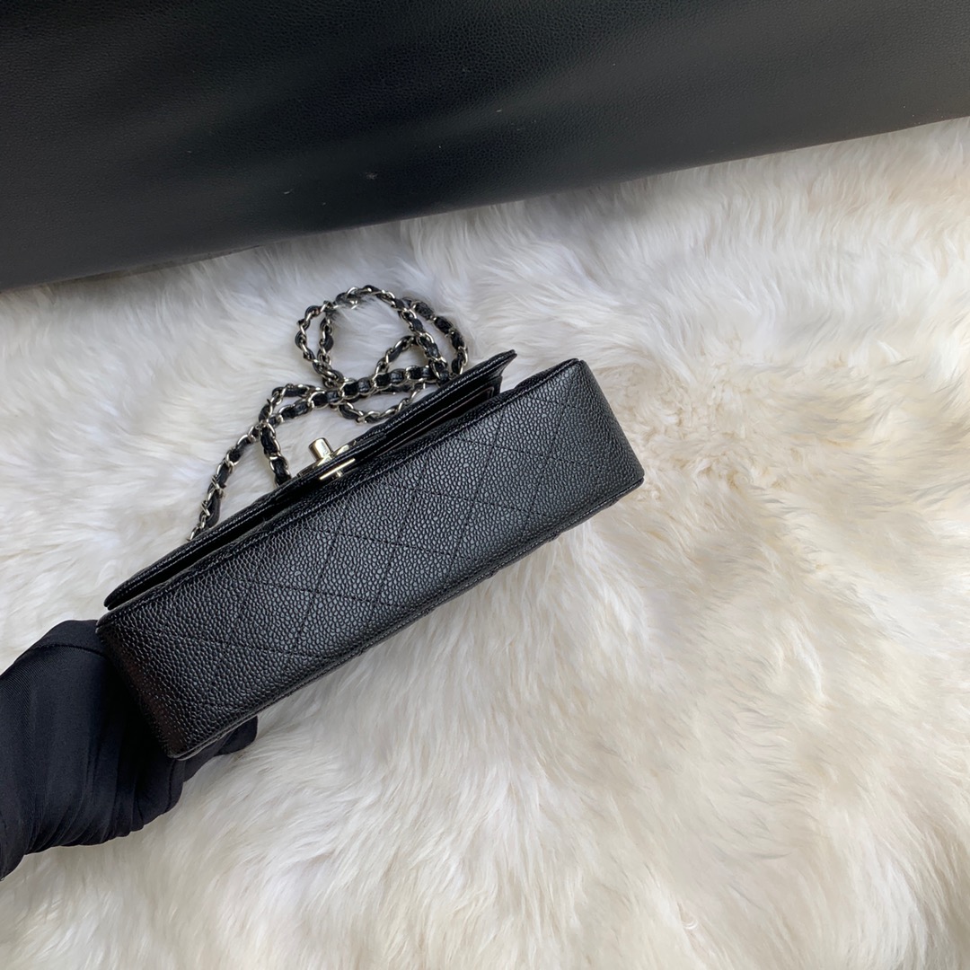 Ch**el cf caviar black gold chain 25cm