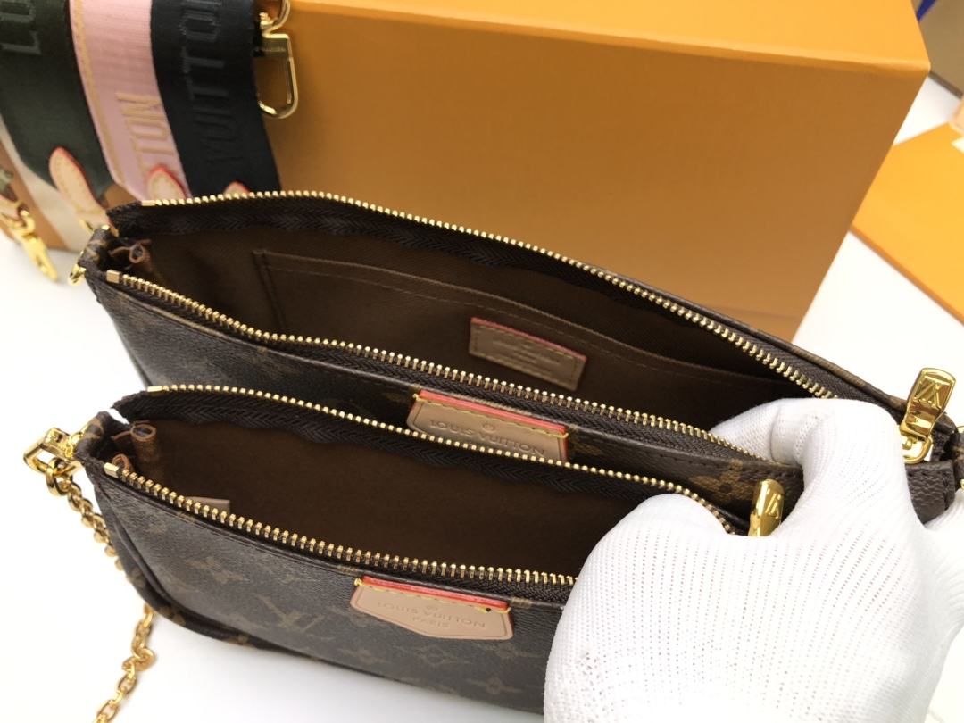 LV MULTI POCHETTE  Monogram Canvas M44823 24x13×4.5 cm