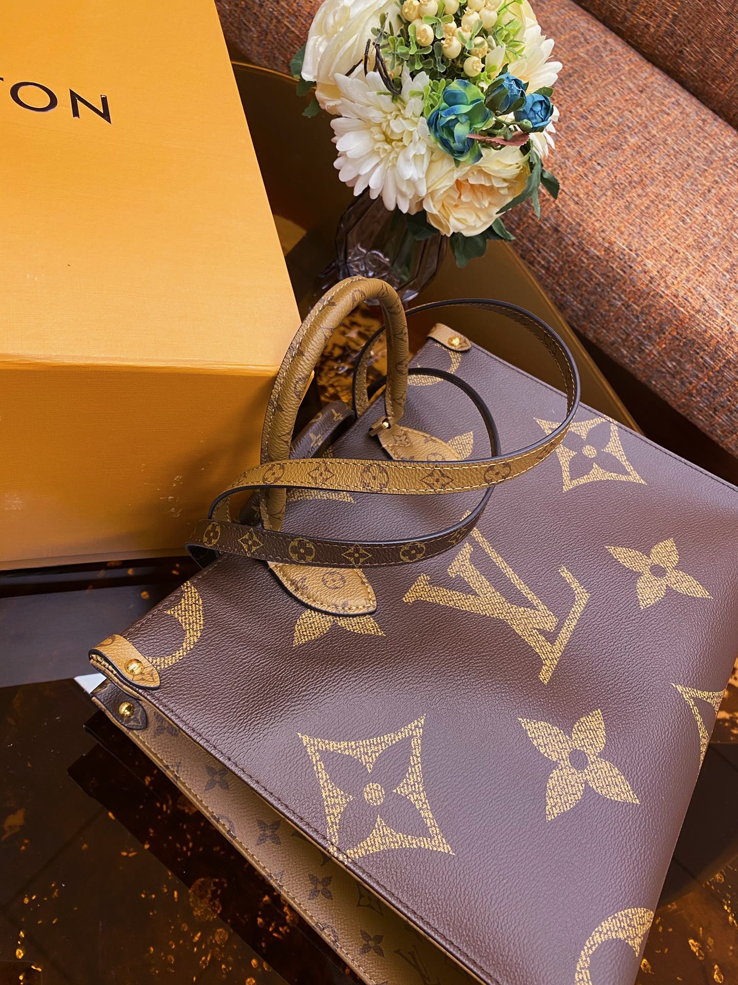 LV OnTheGo MM M45321 - 35 x 27 x 14 cm