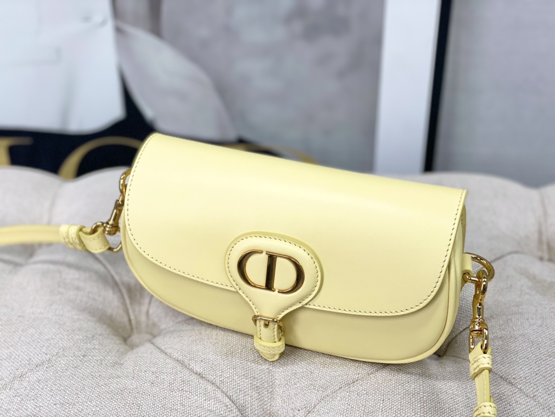 D10r bobby east-west bag smooth leather m9327 light yellow - 22x13x5cm