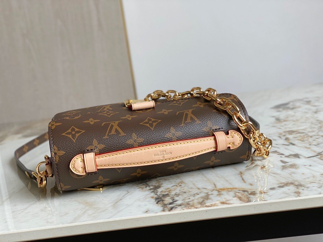 LV Pochette Métis East West M46279 - 21.5 x 13.5 x 6 cm