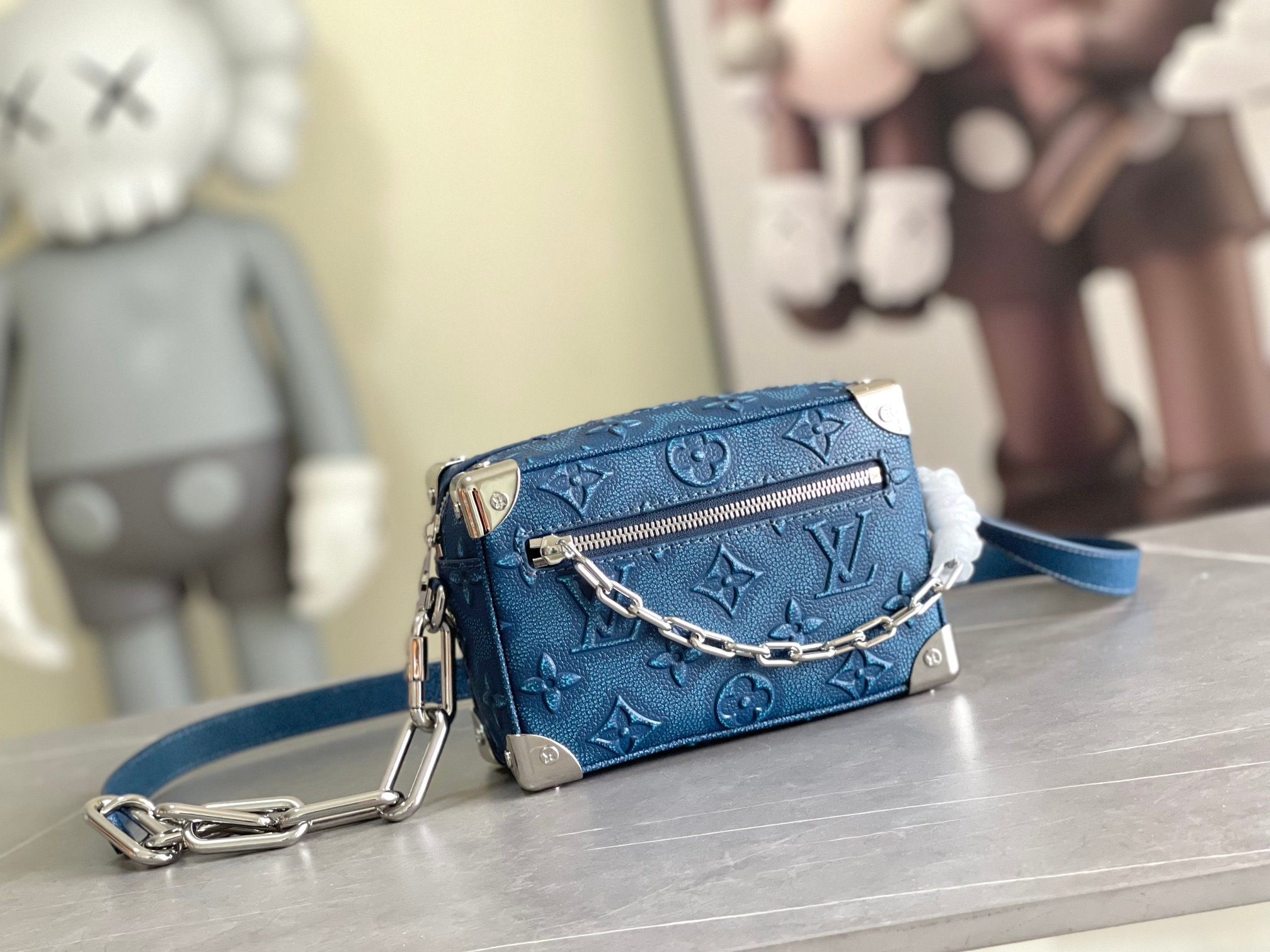 Lv box bag 18.5×13cm